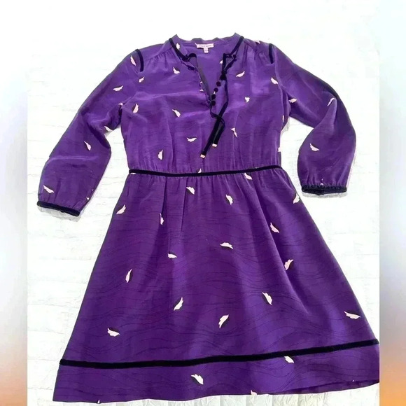 Juicy Couture Dresses & Skirts - Juicy Couture Women’s Long Sleeve 100% Silk Purple Dress Feather Trimmed Sz 8